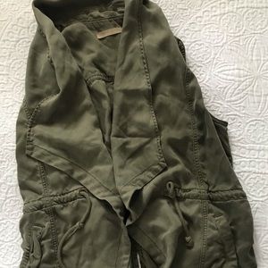 Max Jeans Sleeveless Green Jacket